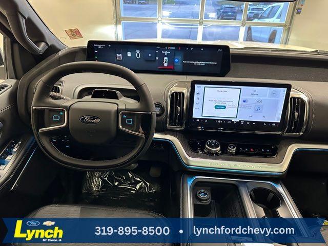 new 2025 Ford Expedition car, priced at $78,911