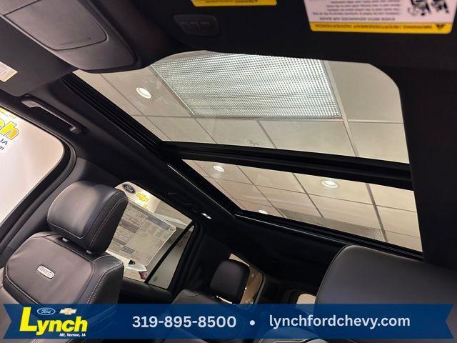 new 2025 Ford Expedition car, priced at $78,911