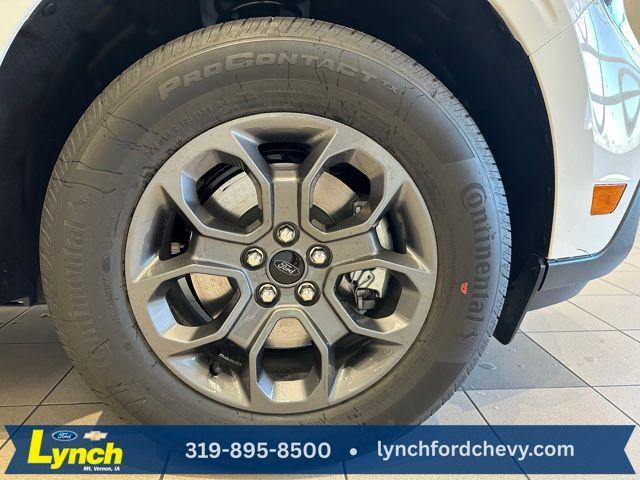 new 2025 Ford Maverick car, priced at $33,576