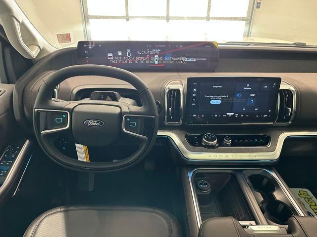 new 2025 Ford Expedition Max car, priced at $92,033