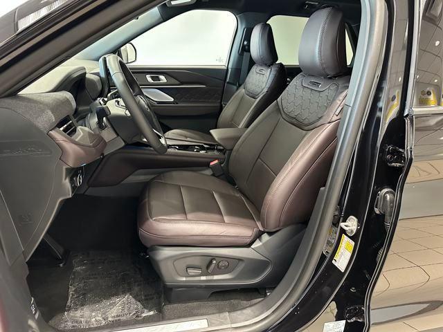 new 2025 Ford Explorer car, priced at $56,364