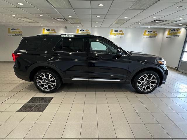 new 2025 Ford Explorer car, priced at $56,364