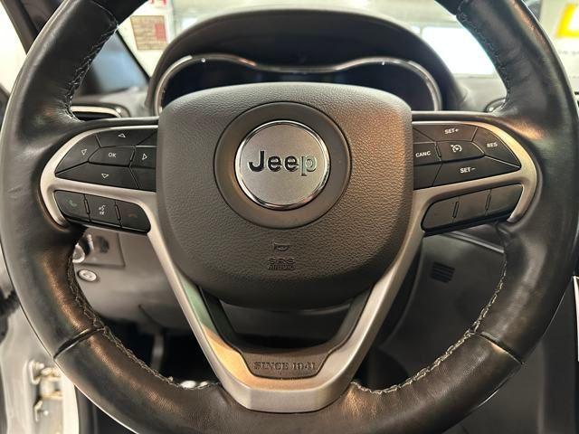 used 2020 Jeep Grand Cherokee car, priced at $28,000