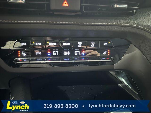 used 2021 Buick Envision car, priced at $27,000