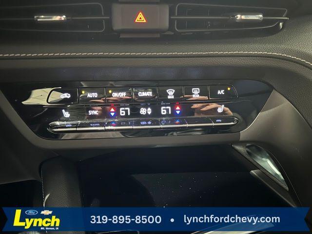 used 2021 Buick Envision car, priced at $27,000