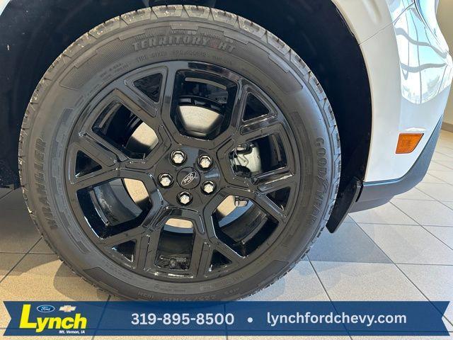 new 2025 Ford Maverick car, priced at $35,668