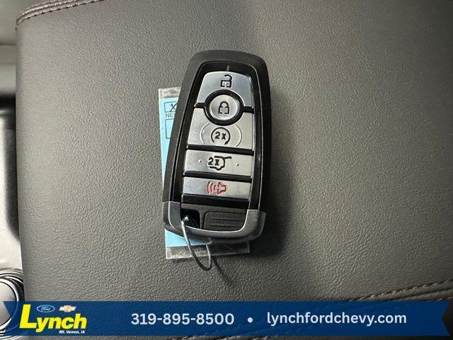 new 2025 Ford Explorer car, priced at $47,272