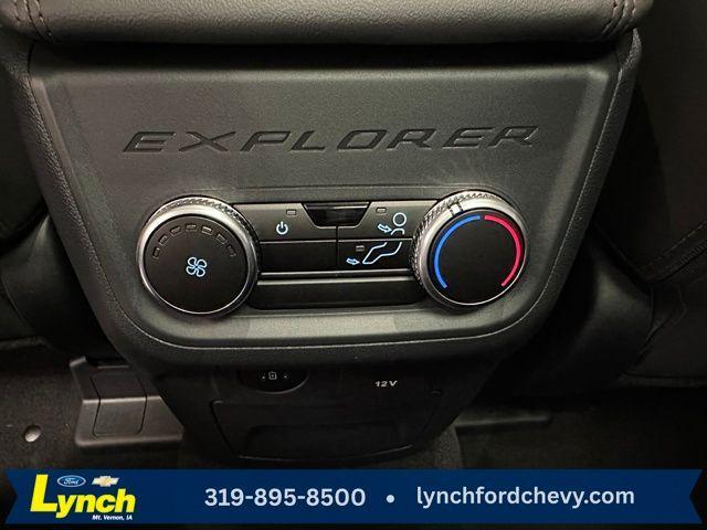 new 2025 Ford Explorer car, priced at $47,272