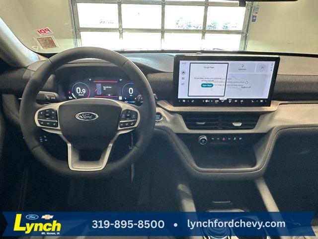 new 2025 Ford Explorer car, priced at $47,272