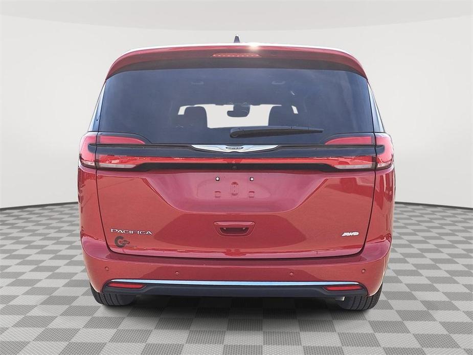 new 2025 Chrysler Pacifica car, priced at $45,635