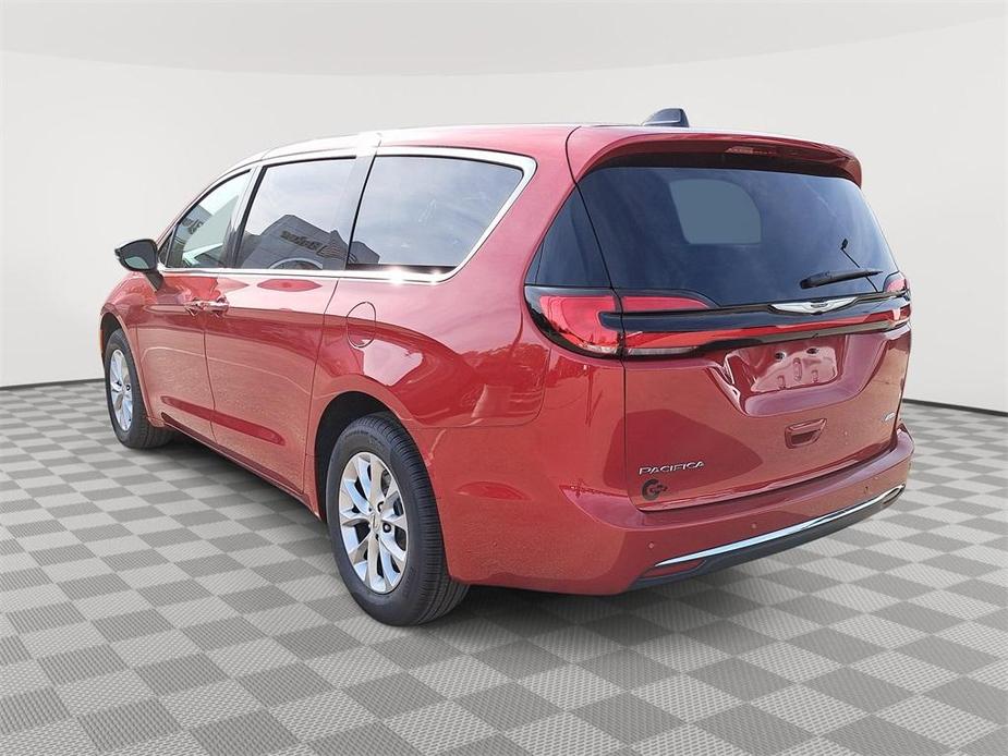 new 2025 Chrysler Pacifica car, priced at $45,635