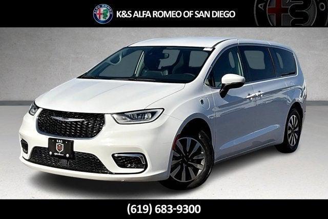 used 2023 Chrysler Pacifica Hybrid car, priced at $25,955