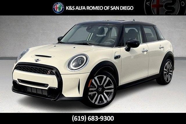 used 2023 MINI Hardtop car, priced at $24,999