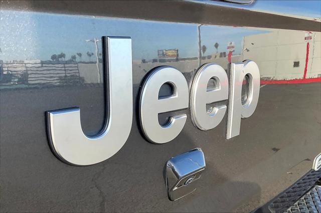 used 2021 Jeep Gladiator car, priced at $33,999