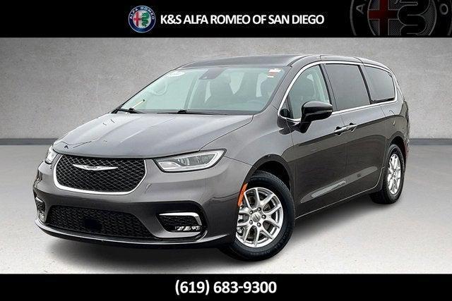 used 2023 Chrysler Pacifica car, priced at $22,999