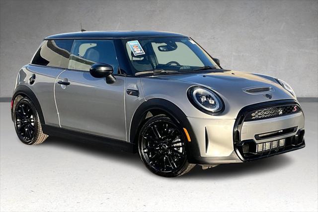 used 2023 MINI Hardtop car, priced at $22,999