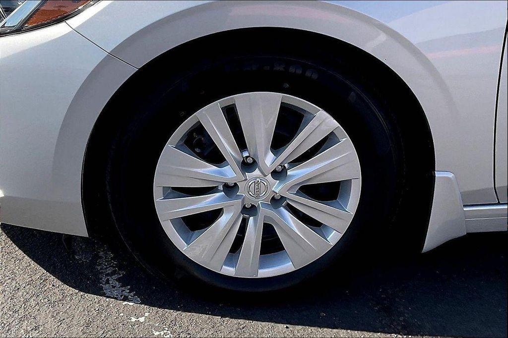 used 2022 Nissan Sentra car, priced at $15,553