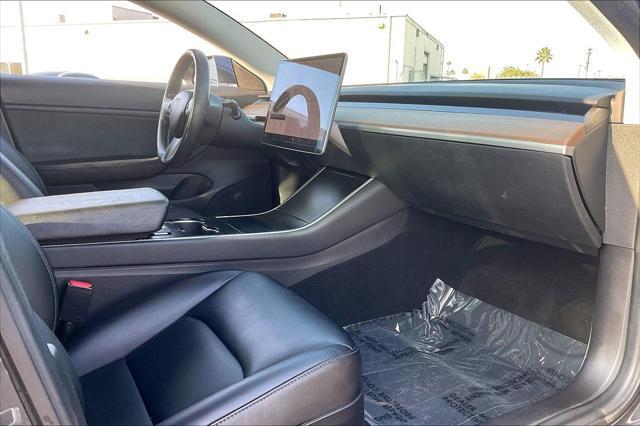 used 2018 Tesla Model 3 car, priced at $22,222