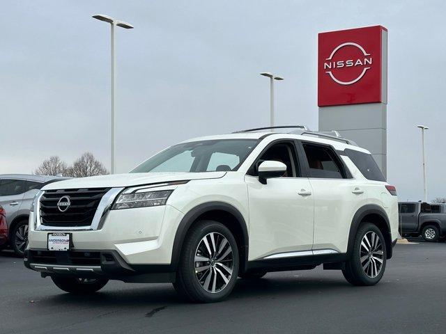 new 2024 Nissan Pathfinder car, priced at $50,930