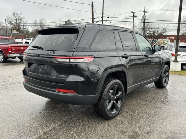 new 2025 Jeep Grand Cherokee car, priced at $45,035