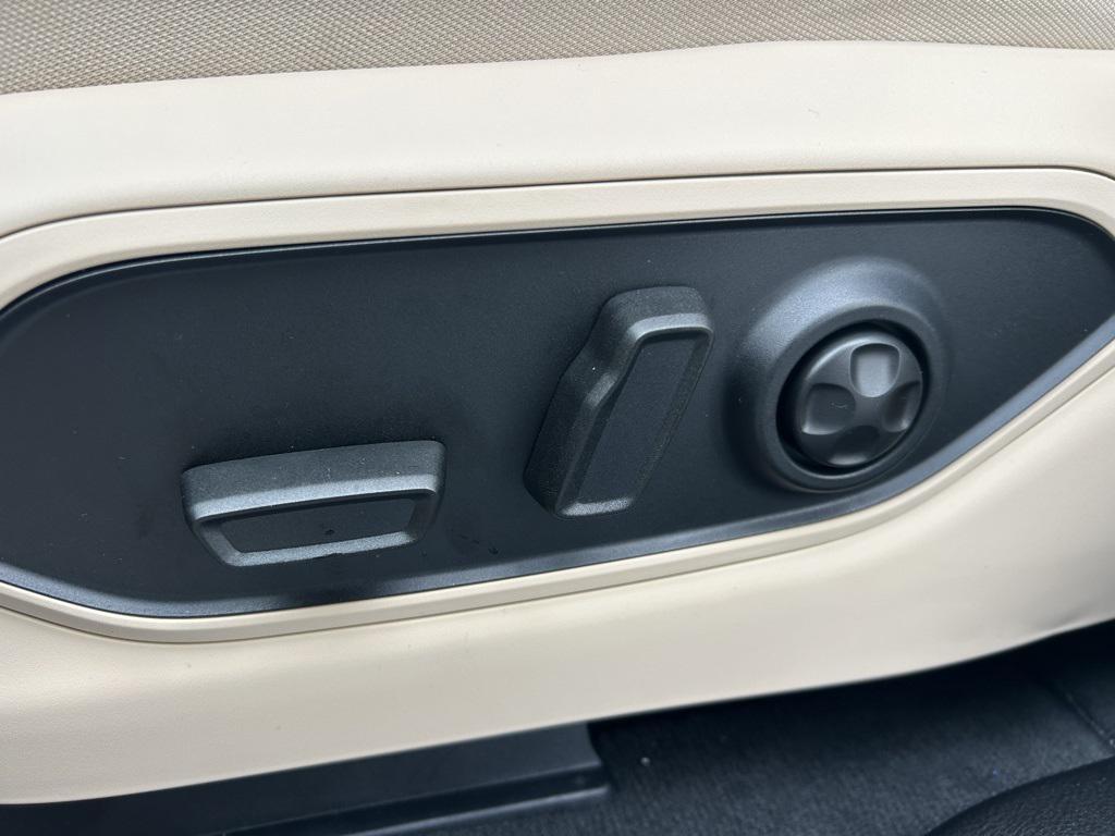 new 2025 Jeep Grand Cherokee car, priced at $41,835