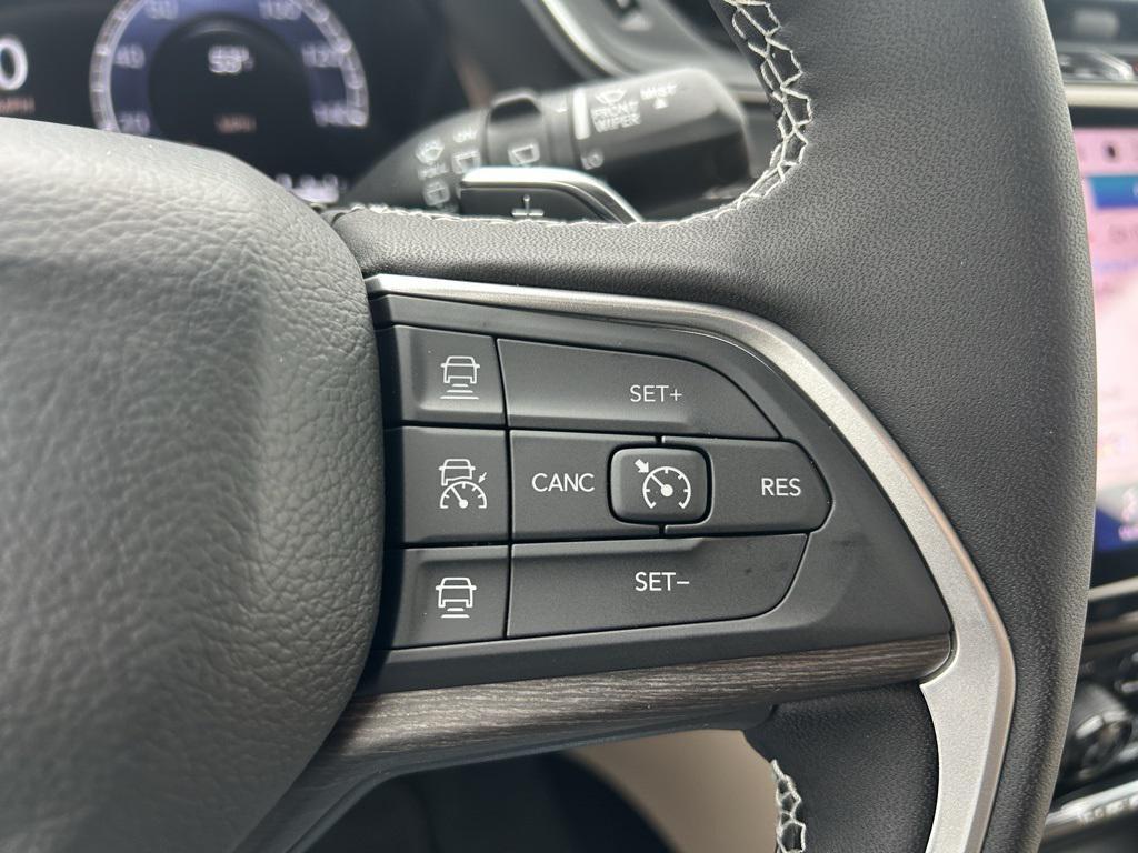 new 2025 Jeep Grand Cherokee car, priced at $41,835