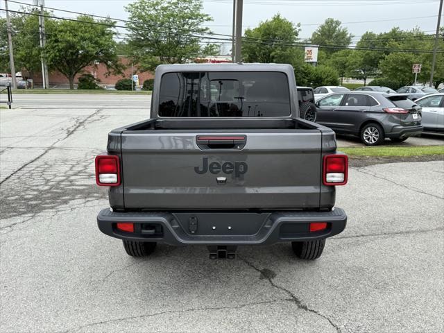 new 2025 Jeep Gladiator car, priced at $39,975