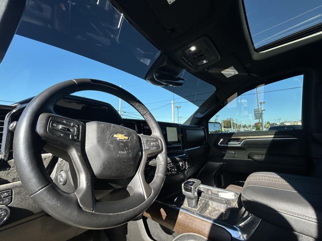 used 2024 Chevrolet Silverado 1500 car, priced at $53,995