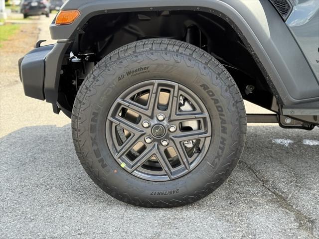 new 2025 Jeep Wrangler car, priced at $40,175