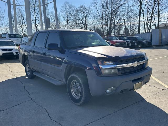 used 2002 Chevrolet Avalanche car, priced at $9,995