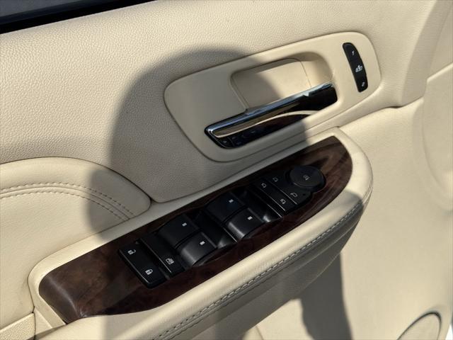 used 2007 Cadillac Escalade car, priced at $5,995
