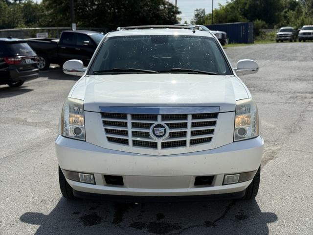 used 2007 Cadillac Escalade car, priced at $5,995