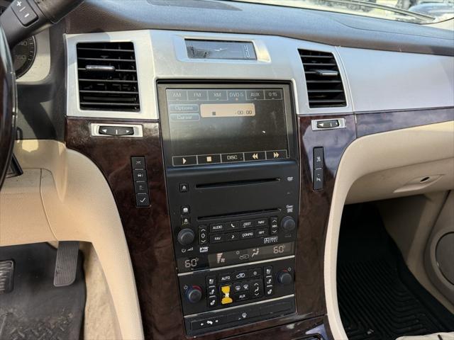 used 2007 Cadillac Escalade car, priced at $5,995