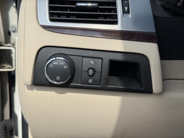 used 2007 Cadillac Escalade car, priced at $5,995