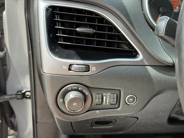 used 2022 Jeep Cherokee car, priced at $27,500