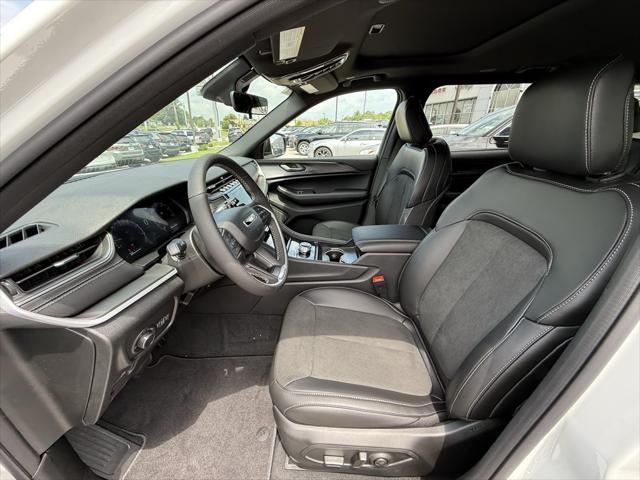 new 2025 Jeep Grand Cherokee L car, priced at $39,135
