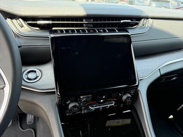 new 2025 Jeep Grand Cherokee L car, priced at $43,835