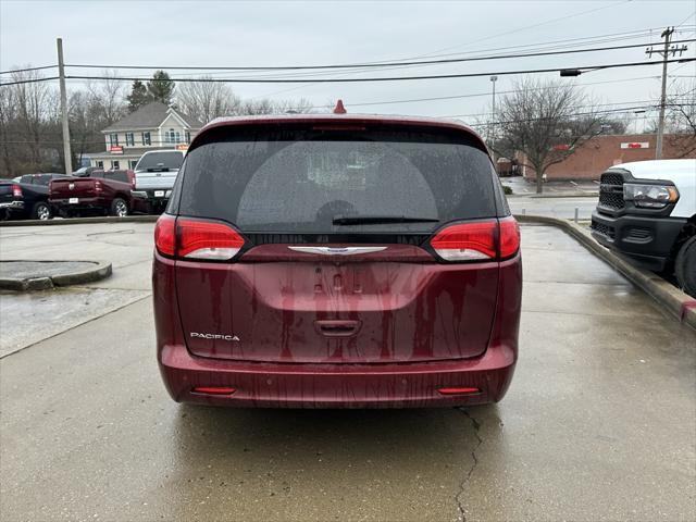 used 2018 Chrysler Pacifica car, priced at $10,000