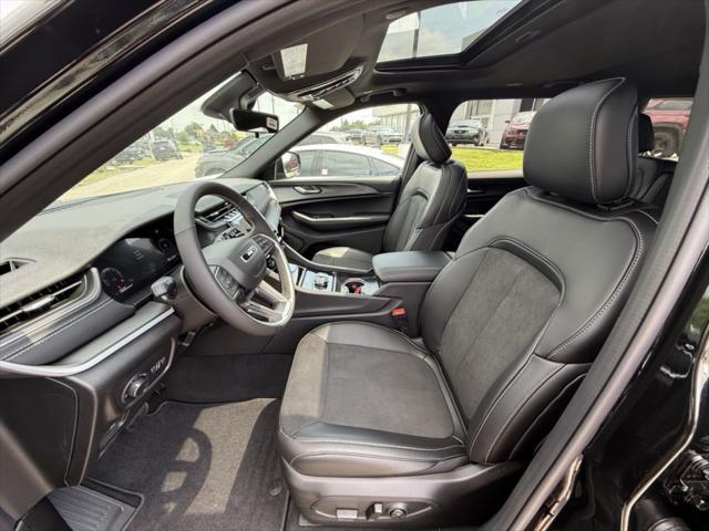 new 2025 Jeep Grand Cherokee L car, priced at $39,730
