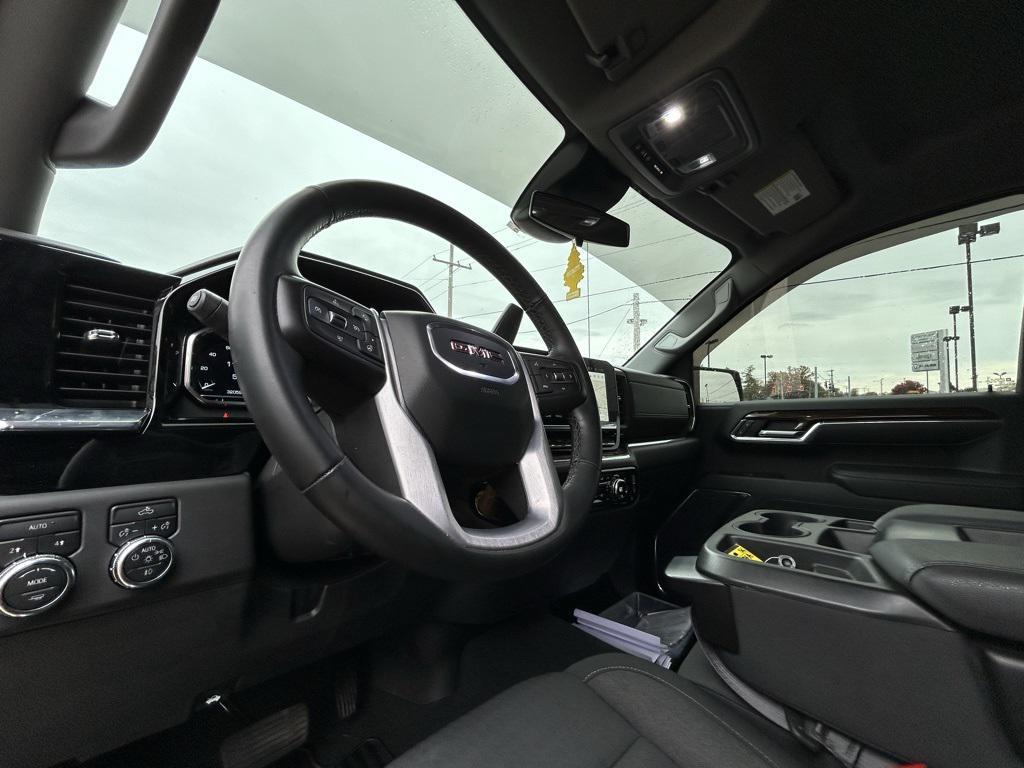 used 2023 GMC Sierra 1500 car, priced at $39,995