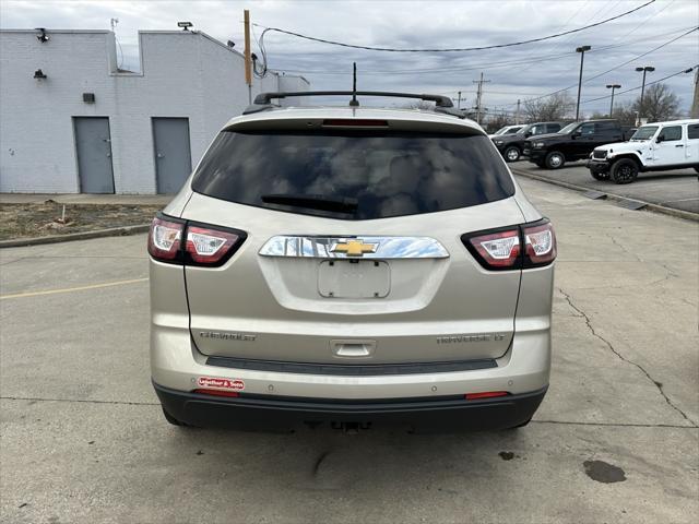 used 2015 Chevrolet Traverse car, priced at $10,000