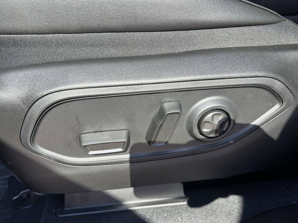 new 2025 Jeep Grand Cherokee car, priced at $43,235