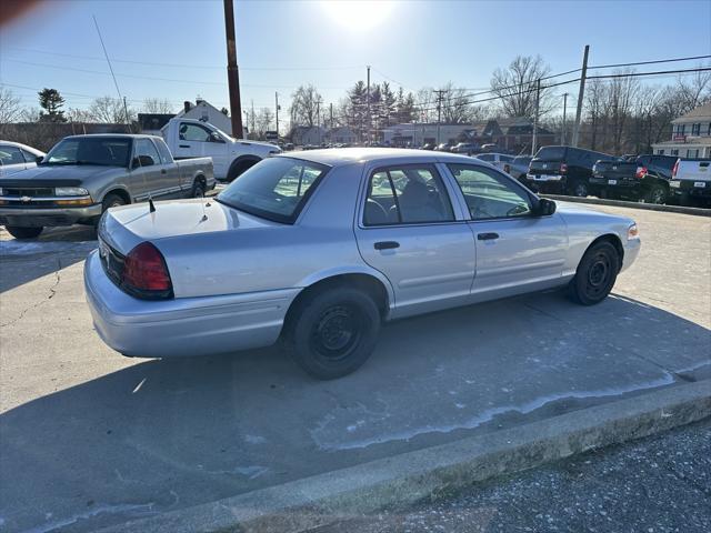 used 2003 Ford Crown Victoria car, priced at $4,995