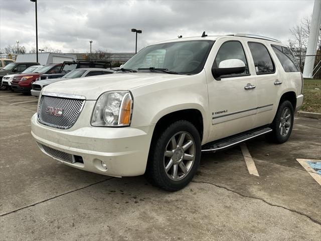 used 2009 GMC Yukon car, priced at $5,000