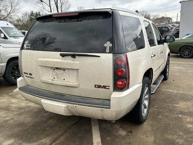 used 2009 GMC Yukon car, priced at $5,000