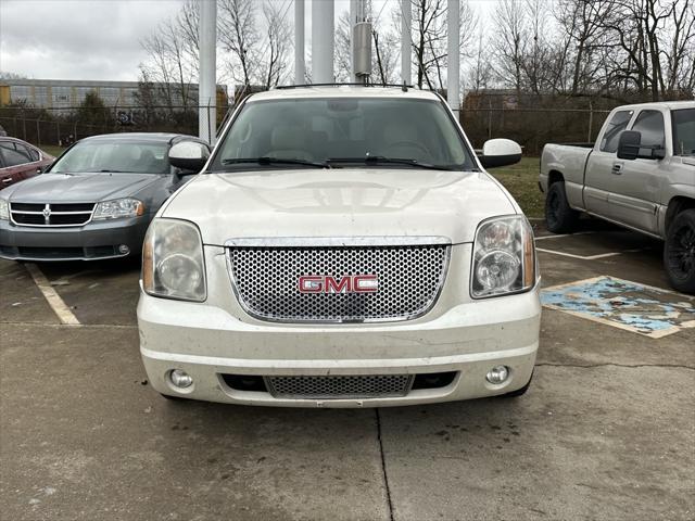 used 2009 GMC Yukon car, priced at $5,000