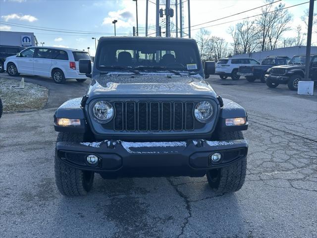 new 2025 Jeep Gladiator car, priced at $39,995