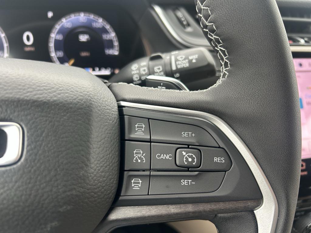 new 2025 Jeep Grand Cherokee car, priced at $40,005