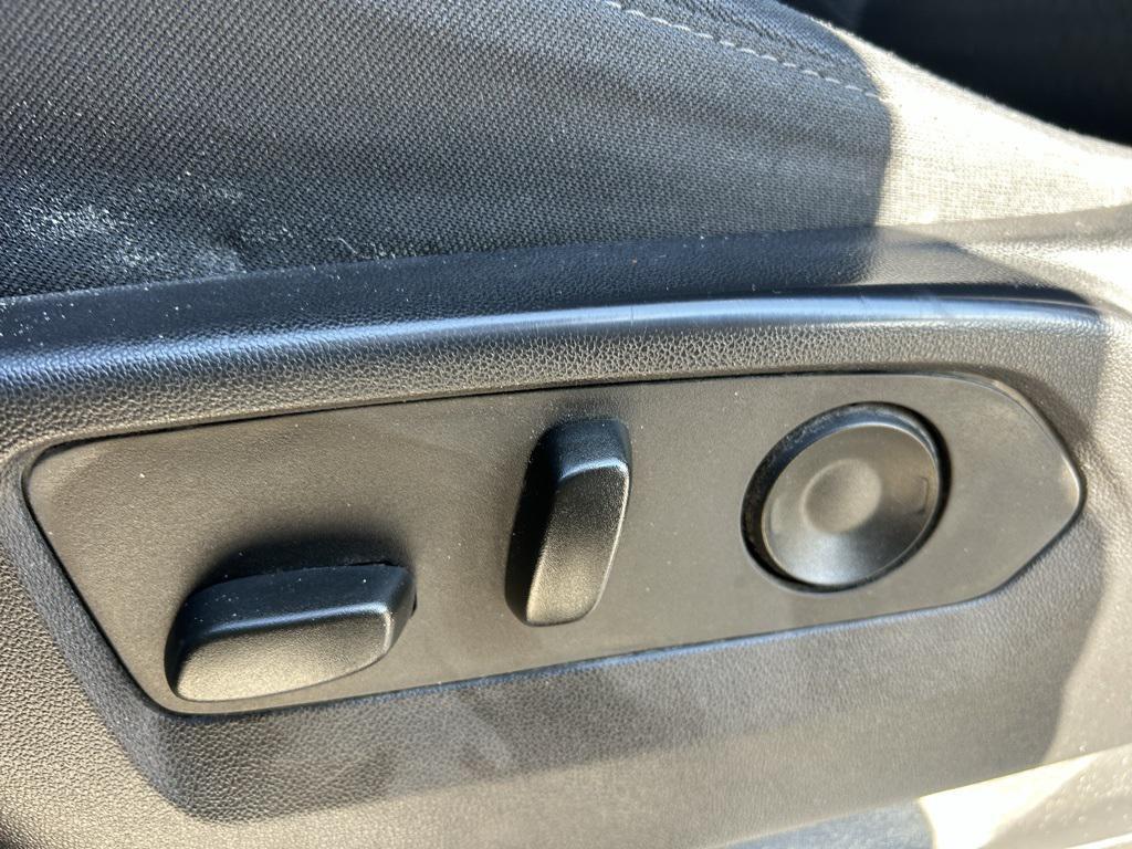 used 2022 GMC Sierra 1500 car, priced at $34,500