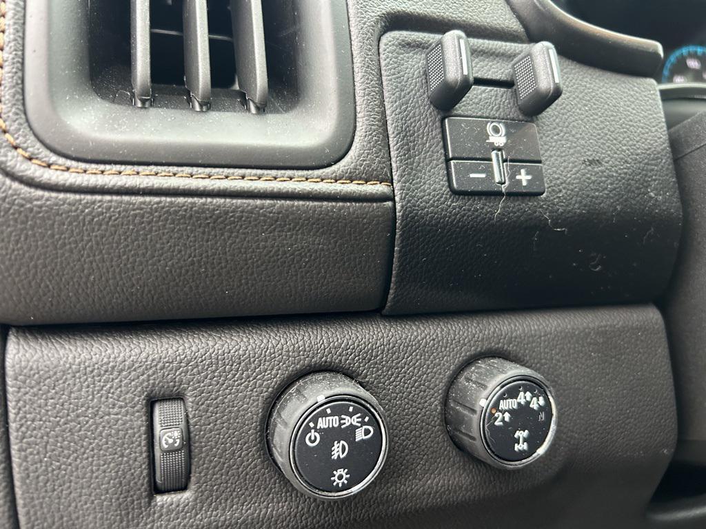 used 2022 GMC Canyon car, priced at $33,500